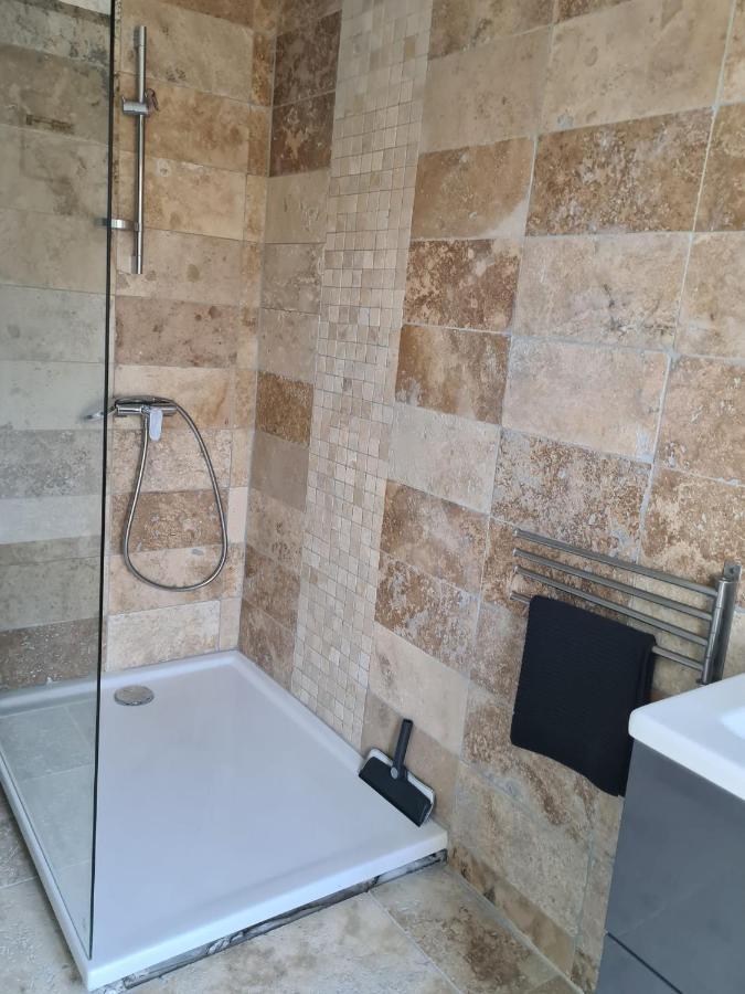 Magnifique Appartement Avec Terrasse Besseges Dış mekan fotoğraf